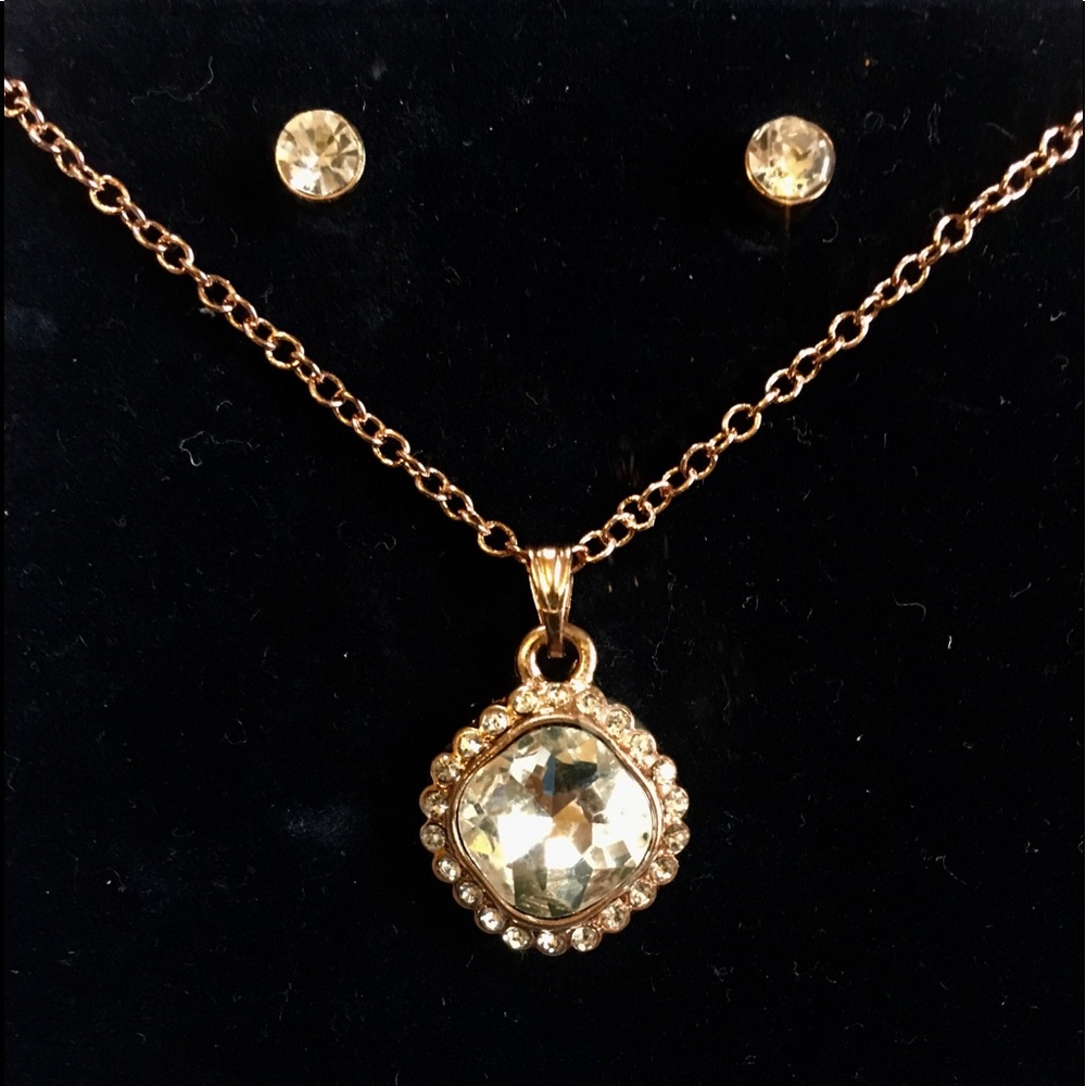 Rose Gold Rhinestone pennant necklace & earrings.